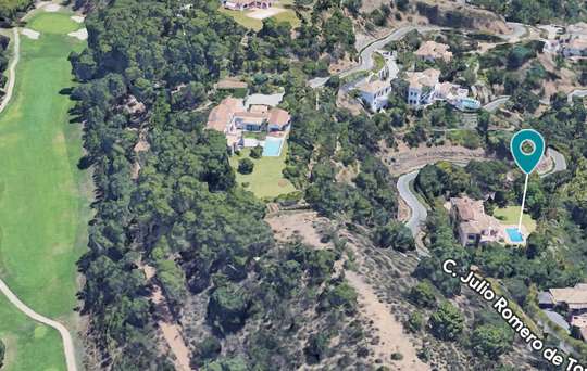 Close to Golf Course
